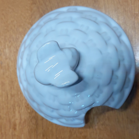 Large white honey pot with honey dipper - Picture 3 of 6